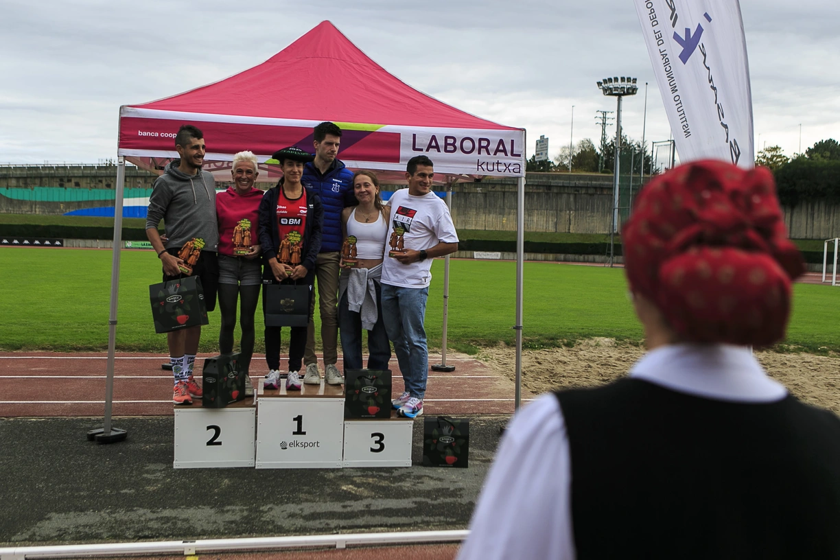 Podios · foto 48034